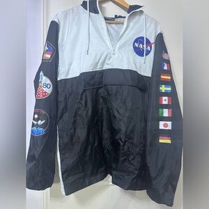 Nasa windbreaker pull over L